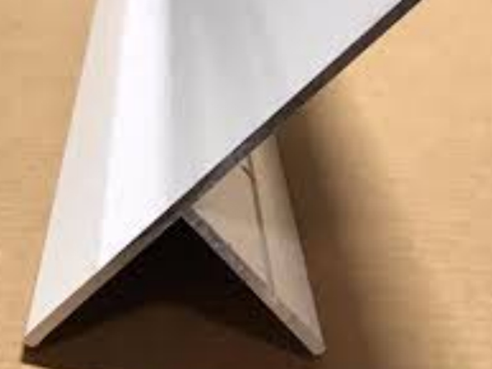 T-Trimm-Formteil